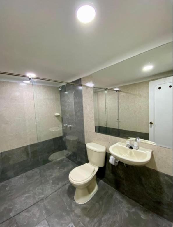 Hotel Lukas Medellín Buitenkant foto