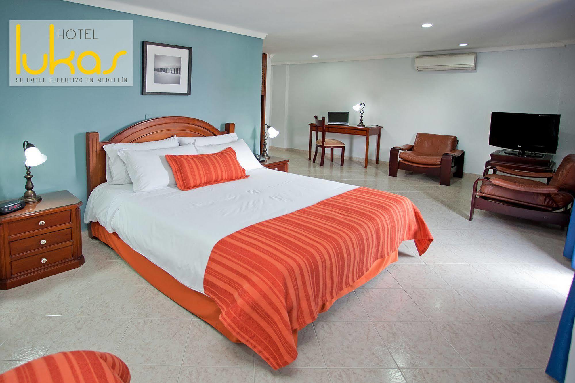 Hotel Lukas Medellín Buitenkant foto