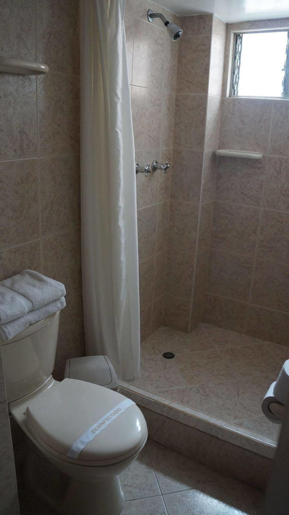 Hotel Lukas Medellín Buitenkant foto